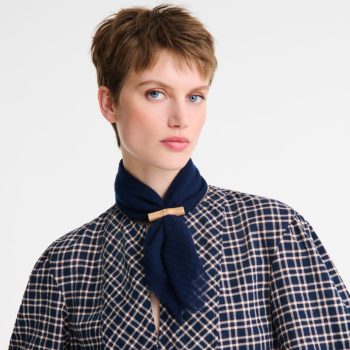L'Hiver en douceur Stole                                                                                                    Navy - OTHER